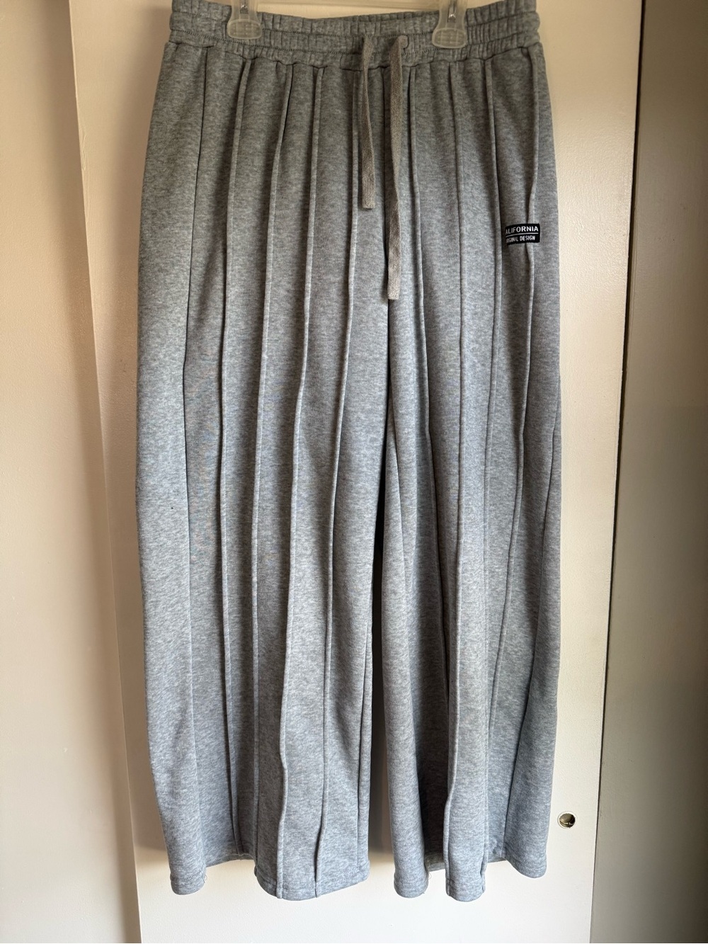 SHEIN Gray Pleated Wide-Leg Knit Joggers with Drawstring